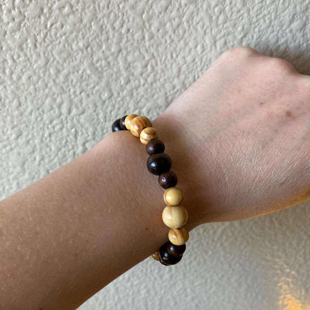 Natural Wood Bead Bracelet - Picture 2 of 8
